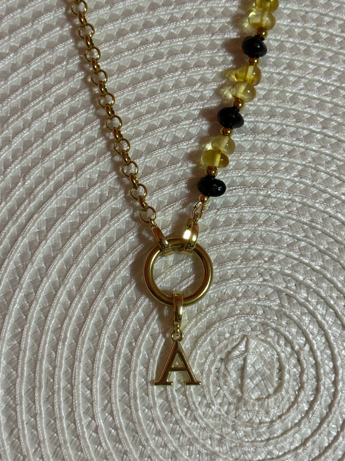 “Lemonade” grandinėlė