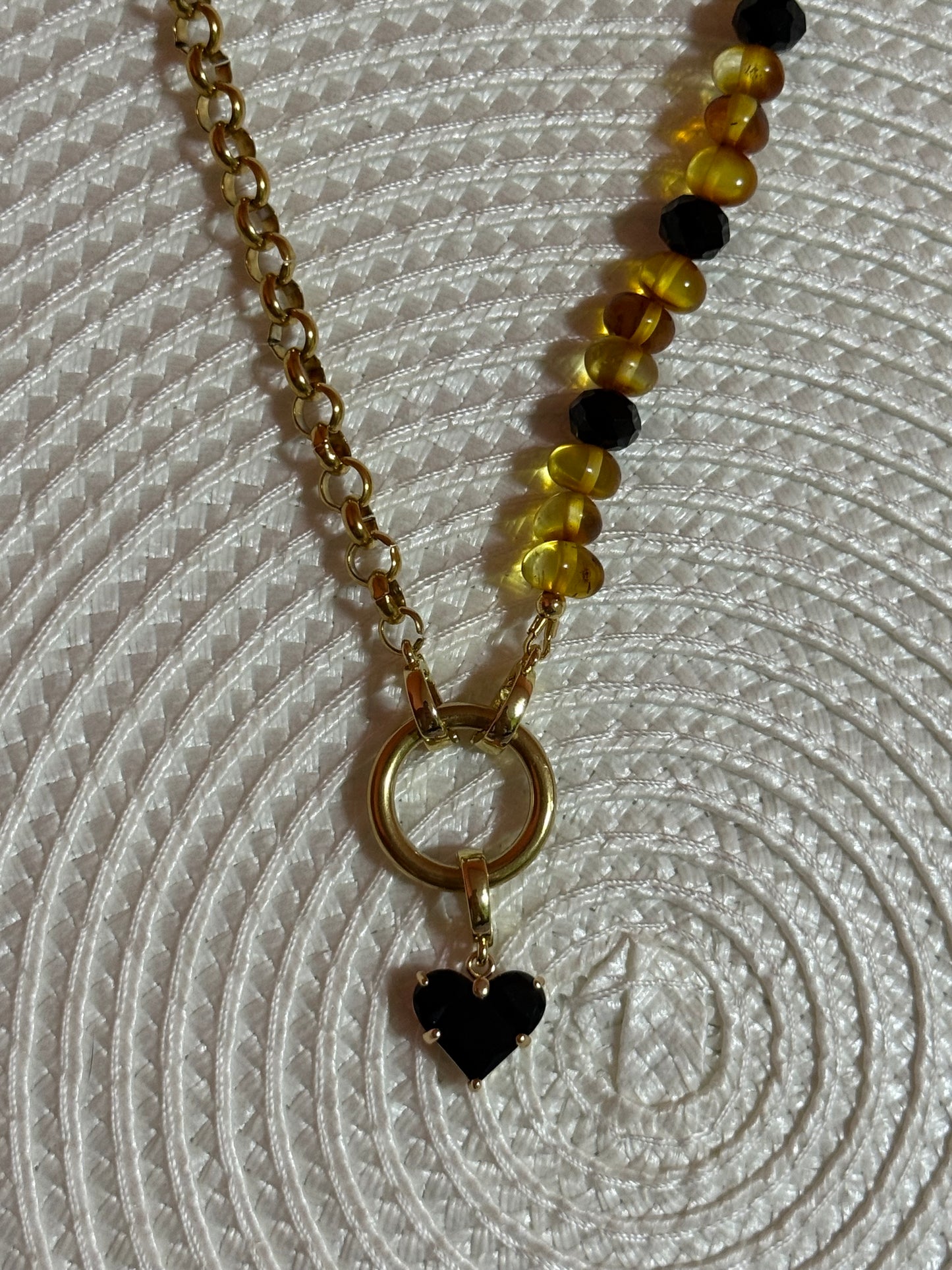 “Rock” grandinėlė