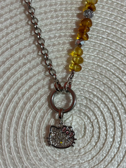 “Silver look” grandinėlė