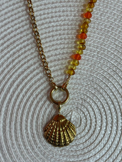 “Orange splash” grandinėlė