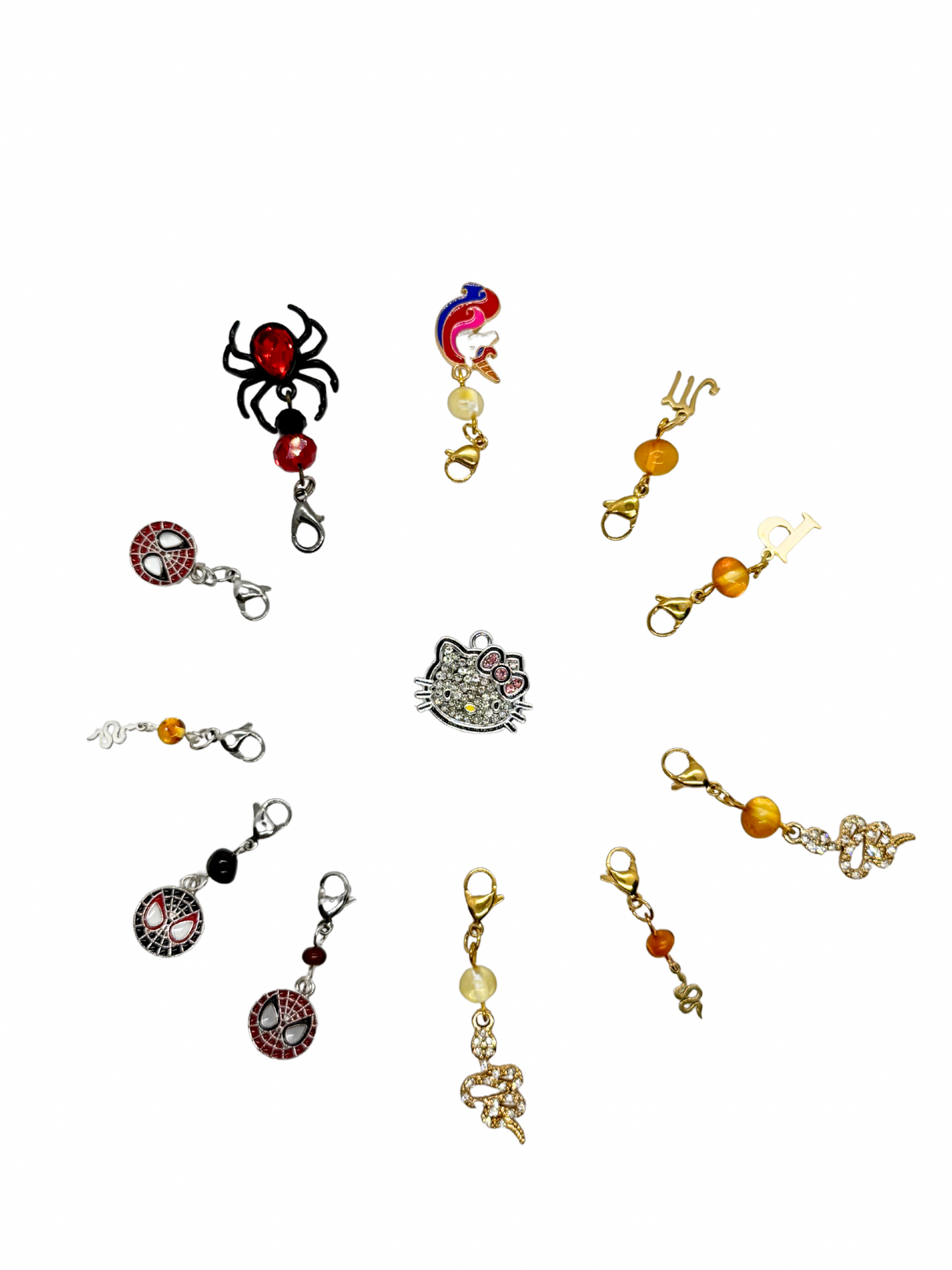 gintaro pakabukai su personazais